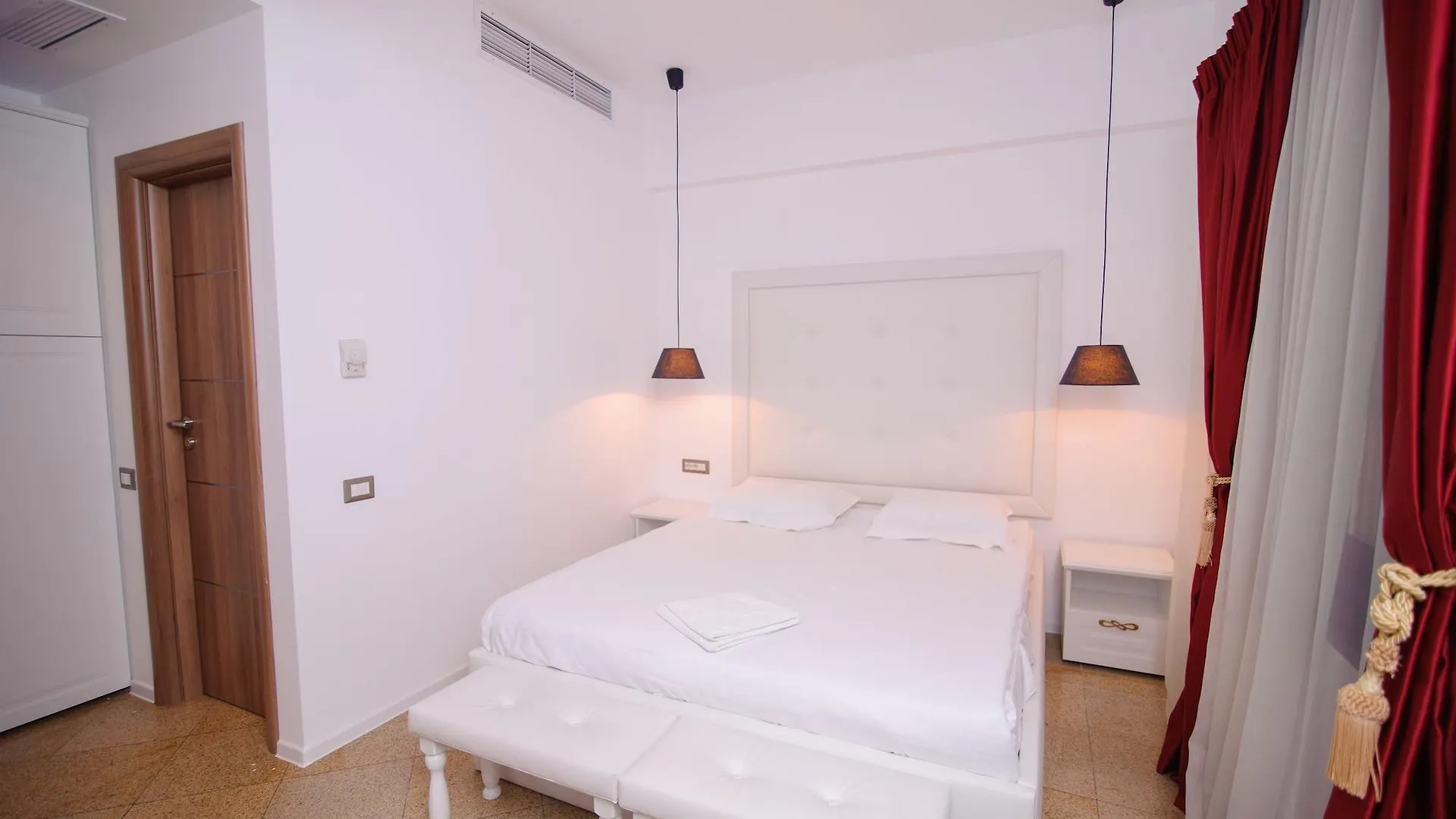Hotel Decebal Bucharest