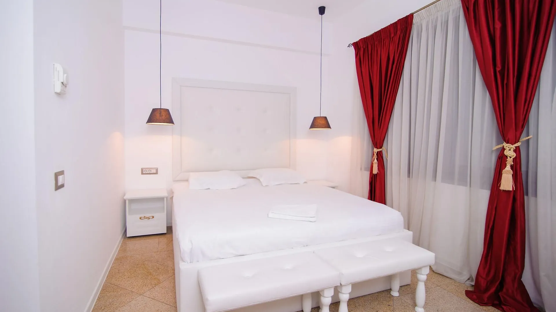 ****  Hotel Decebal Bucharest Romania