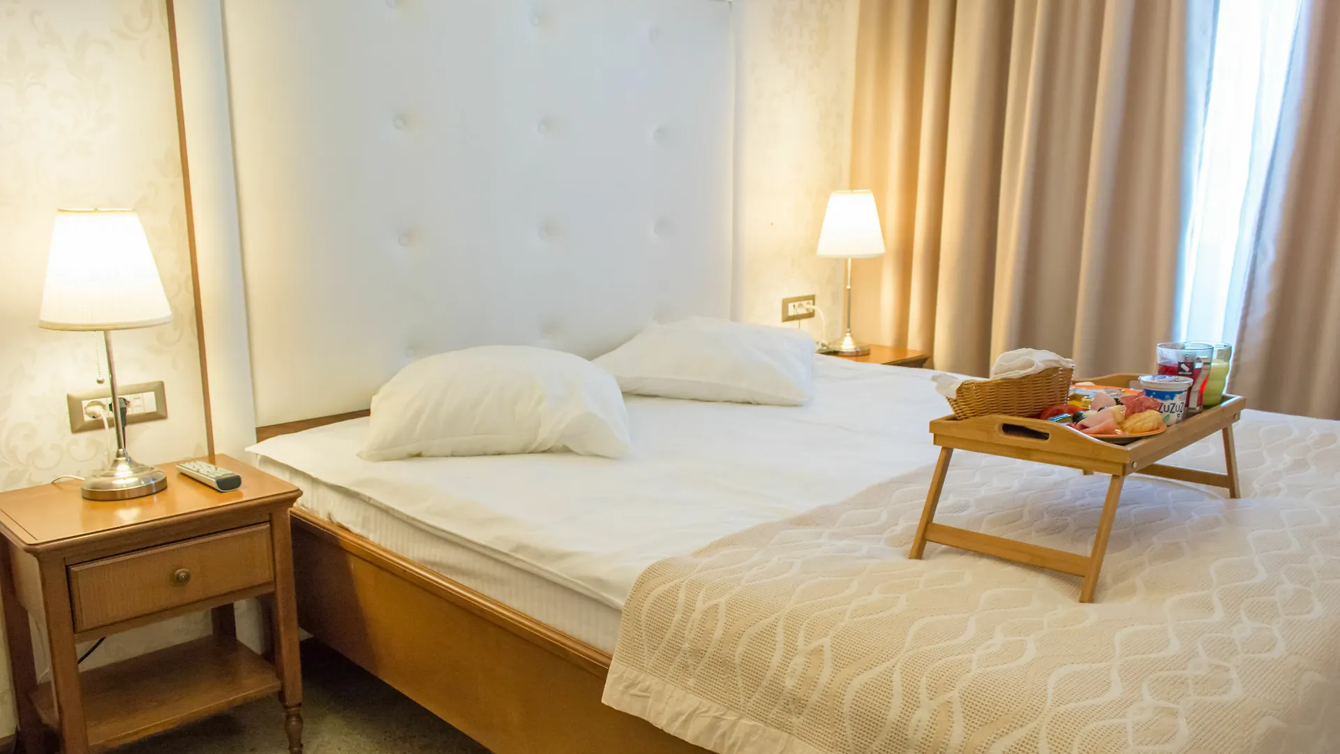 Hotel Decebal Bucharest Romania