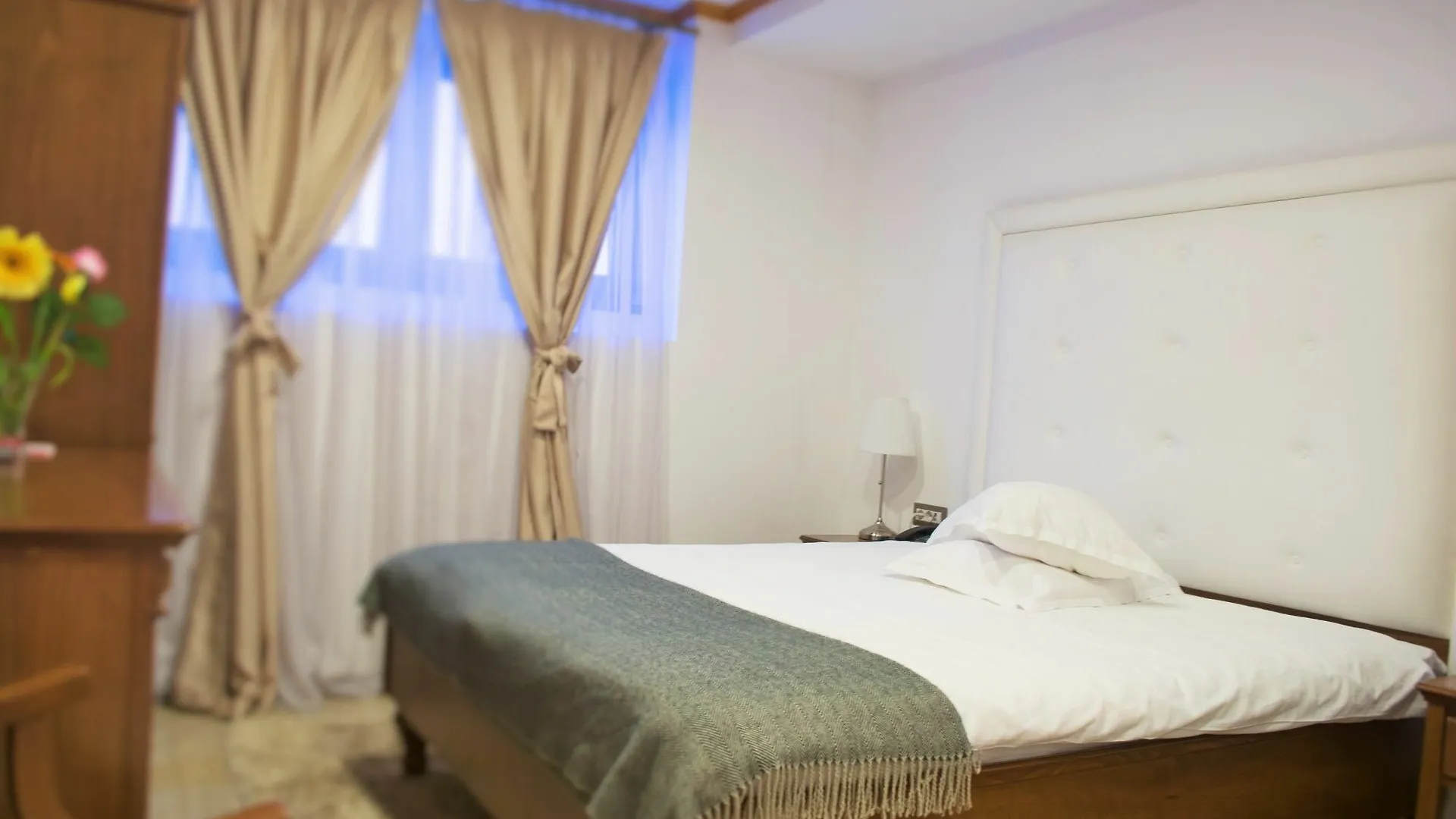****  Hotel Decebal Bucharest Romania